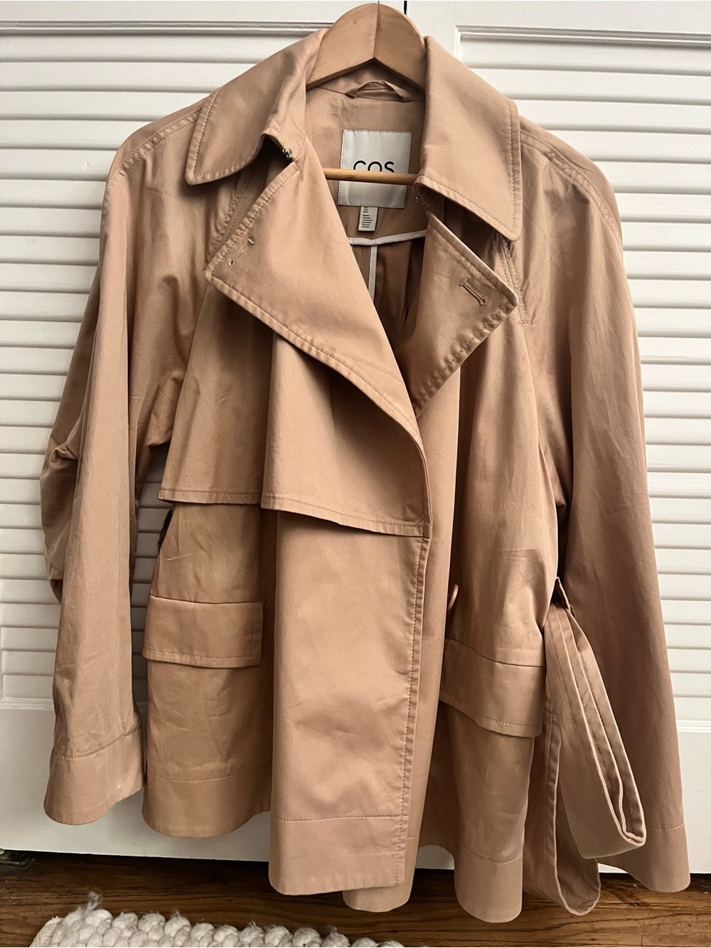 Belted short trench by COS - Picture 4 of 12